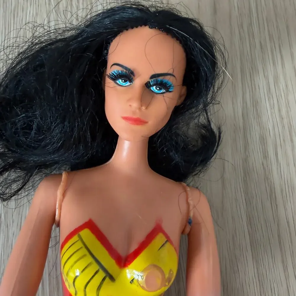 1975 Vintage MEGO Wonder Woman Lynda Carter Action Figure Doll